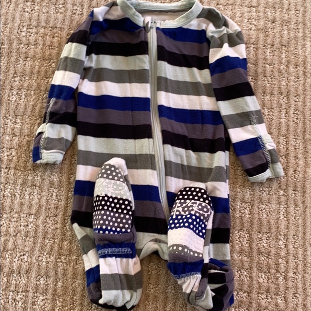 Kickee jammies 3-6 months zipper footie